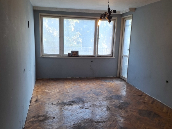 Двустаен апартамент в Варна, Лятно кино Тракия - 74 кв.м за 2433 €/кв.м - Снимка #1