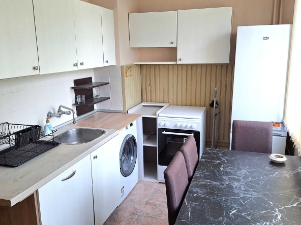 Дава се под наем Двустаен апартамент в София, Обеля 2 - 68 кв.м за 425 € - Снимка #1