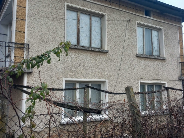 Къща в Шумен, Център - 110 кв.м за 441 €/кв.м - Снимка #1