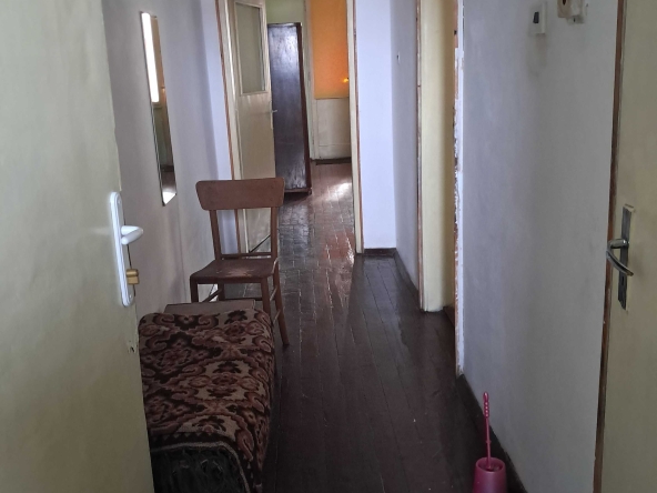 Етаж от къща в Кюстендил, Герена - 50 кв.м за 1224 €/кв.м - Снимка #1