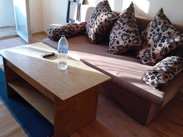 Дава се под наем Четиристаен апартамент в Бургас, Победа - 86 кв.м за 204 € - Снимка #1