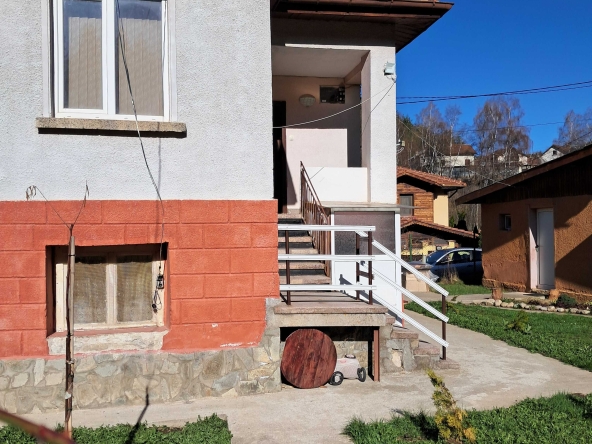 Къща в Самоков - 120 кв.м за 709 €/кв.м - Снимка #1