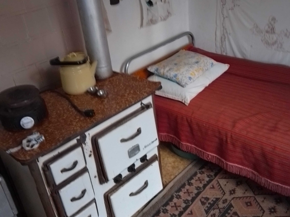 Къща в с. Топчии, Област Разград - 40 кв.м за 255 €/кв.м - Снимка #1