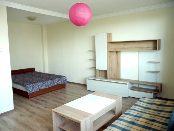 Едностаен апартамент в Варна, Цветен квартал - 45 кв.м за 2445 €/кв.м - Снимка #1