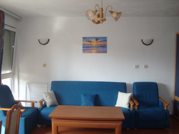 Дава се под наем Едностаен апартамент в Бургас, Меден рудник - зона А - 47 кв.м за 260.1 € - Снимка #1