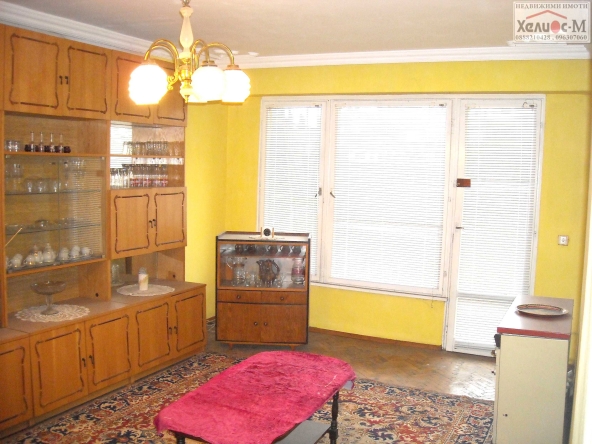 Тристаен апартамент в Монтана, Младост 2 - 78 кв.м за 556 €/кв.м - Снимка #1