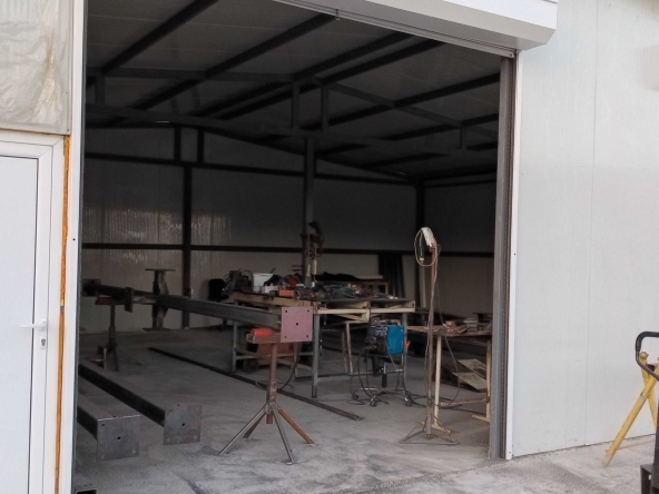 Дава се под наем Склад в София, Център - 100 кв.м за 612 € - Снимка #1