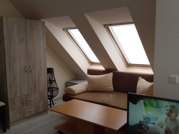 Дава се под наем Едностаен апартамент в к.к. Камчия - 40 кв.м за 228.99 € - Снимка #1