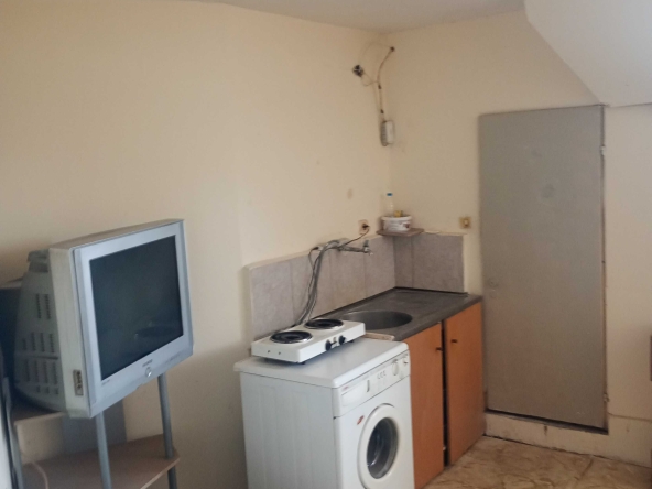 Дава се под наем Ателие в Русе, Мидия Енос - 25 кв.м за 117.3 € - Снимка #1