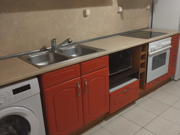 Дава се под наем Тристаен апартамент в Варна, Аспарухово - 68 кв.м за 331.5 € - Снимка #1