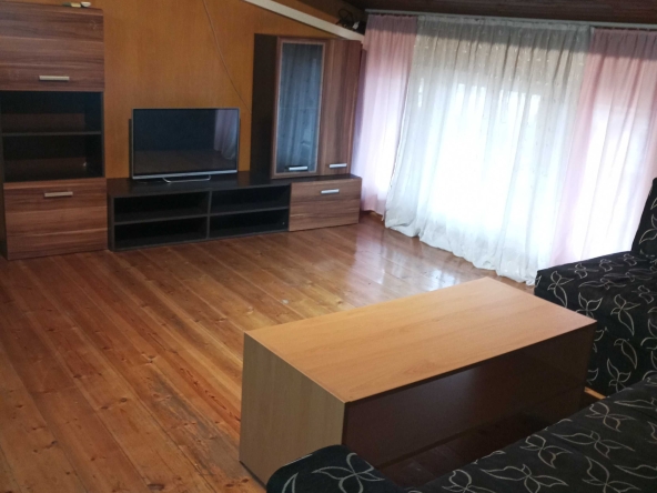 Дава се под наем Етаж от къща в София, Орландовци - 65 кв.м за 357 € - Снимка #1