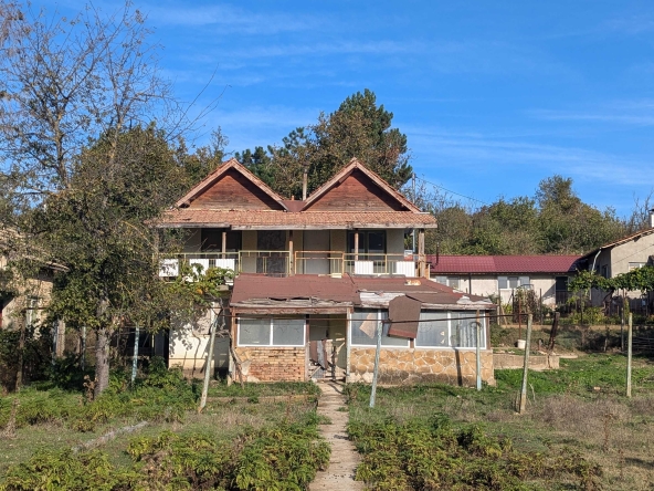 Къща в Търговище, Вилна зона - 2177 кв.м за 15 €/кв.м - Снимка #1