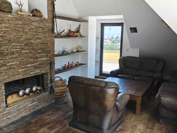 Тристаен апартамент в София, Дружба 2 - 160 кв.м за 1674 €/кв.м - Снимка #1