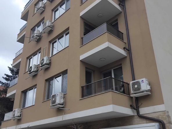 Дава се под наем Тристаен апартамент в София, Люлин 5 - 90 кв.м за 648.21 € - Снимка #1