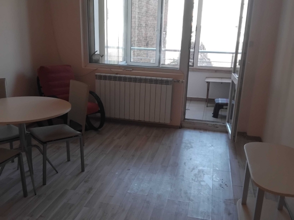 Дава се под наем Двустаен апартамент в София, Център - 58 кв.м за 498.27 € - Снимка #1