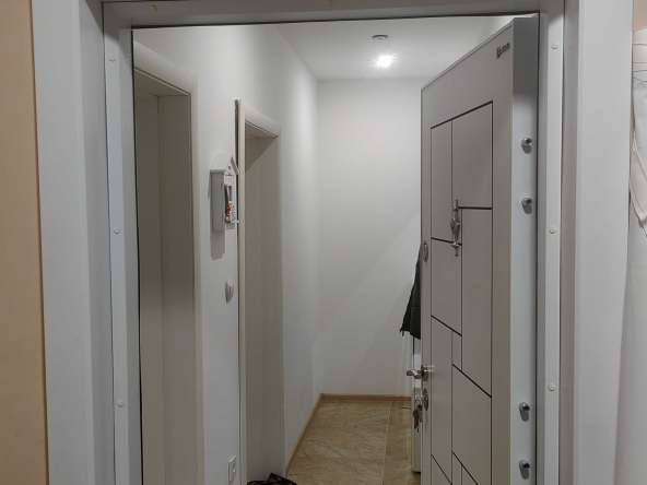 Етаж от къща в Кюстендил, Център - 92 кв.м за 979 €/кв.м - Снимка #1