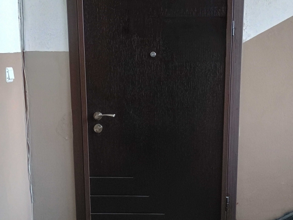 Четиристаен апартамент в Варна, Младост 1 - 86 кв.м за 1454 €/кв.м - Снимка #1