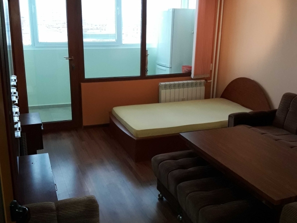 Дава се под наем Едностаен апартамент в София, Лозенец - 37 кв.м за 306 € - Снимка #1