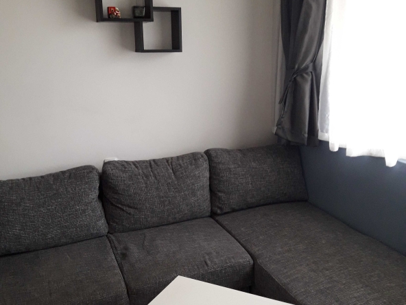 Дава се под наем Едностаен апартамент в Пазарджик, Център - 45 кв.м за 220 € - Снимка #1