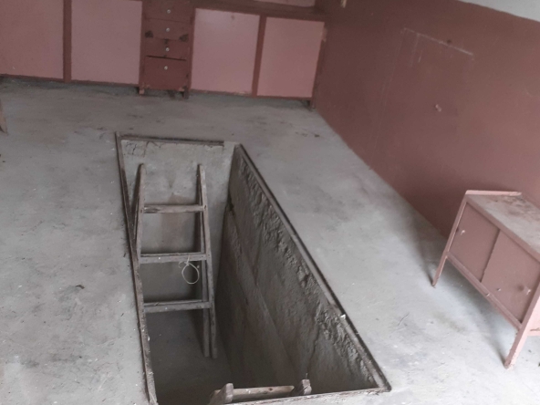 Гараж / Паркомясто в Русе, в.з. Трите гълъба - 18 кв.м за 213 €/кв.м - Снимка #1