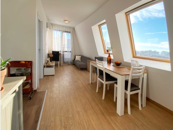 Тристаен апартамент в Варна, Левски - 78 кв.м за 2033 €/кв.м - Снимка #1