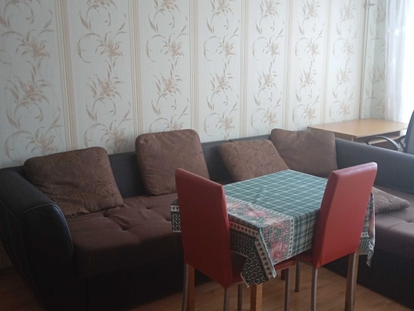 Тристаен апартамент в Перник, Байкушева махала - 72 кв.м за 1056 €/кв.м - Снимка #1