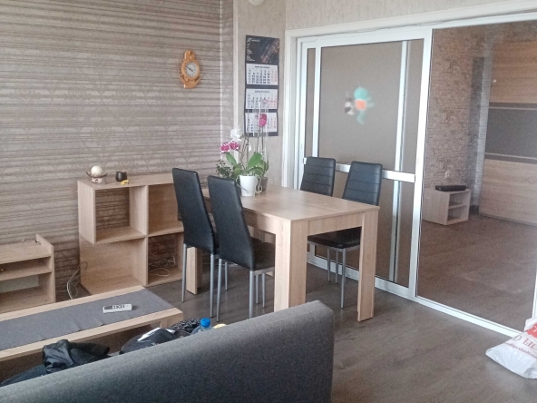 Дава се под наем Тристаен апартамент в Варна, Автогара - 72 кв.м за 520 € - Снимка #1