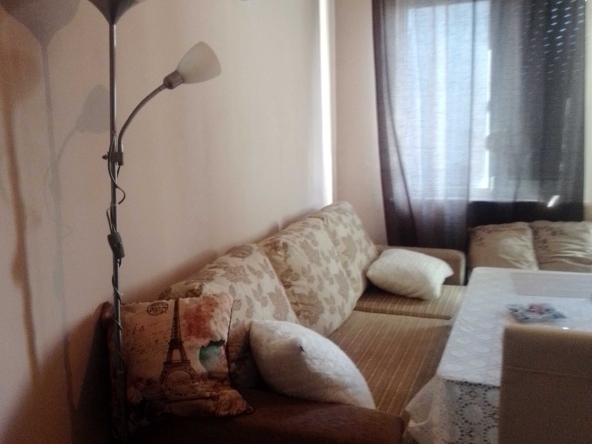 Дава се под наем Двустаен апартамент в Плевен, Дружба 1 - 60 кв.м за 255 € - Снимка #1