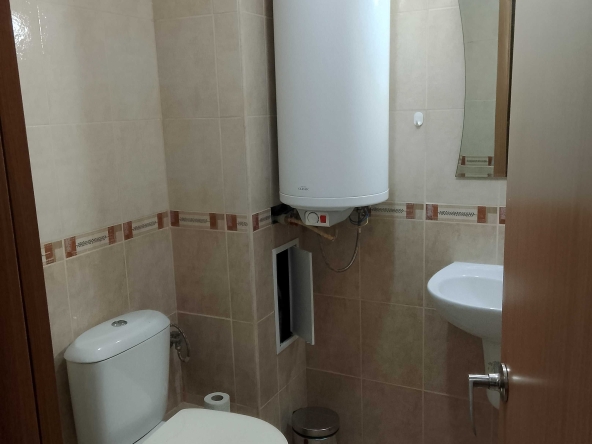 Дава се под наем Едностаен апартамент в Гоце Делчев - 40 кв.м за 69.36 € - Снимка #1