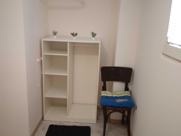 Дава се под наем Ателие в София, Център - 25 кв.м за 248.88 € - Снимка #1