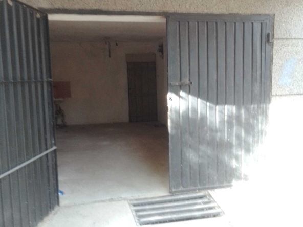 Дава се под наем Гараж / Паркомясто в Плевен, Дружба 1 - 20 кв.м за 61.2 € - Снимка #1