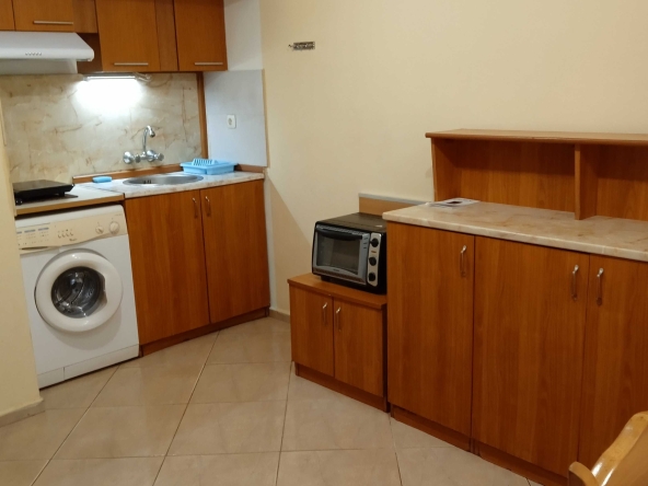 Дава се под наем Едностаен апартамент в Варна, Младост 1 - 30 кв.м за 204 € - Снимка #1