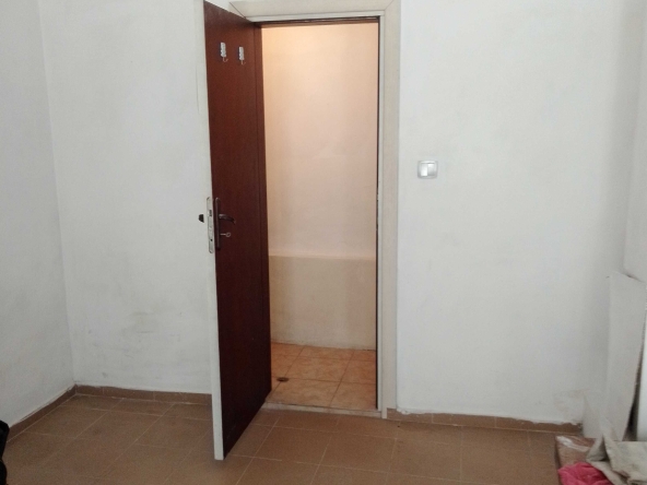 Дава се под наем Магазин в Плевен, Дружба 1 - 25 кв.м за 76.5 € - Снимка #1