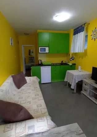 Дава се под наем Двустаен апартамент в Поморие - 43 кв.м за 250 € - Снимка #1