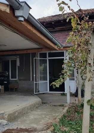 Къща в с. Салманово, Област Шумен - 89 кв.м за 315 €/кв.м - Снимка #1