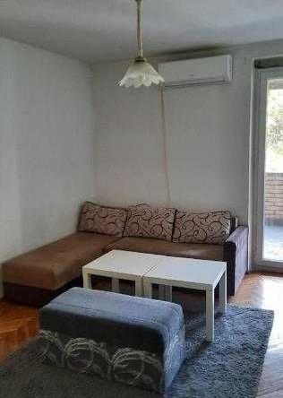 Дава се под наем Двустаен апартамент в София, Стрелбище - 64 кв.м за 408 € - Снимка #1