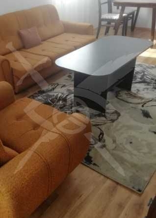 Дава се под наем Тристаен апартамент в Пловдив, Център - 90 кв.м за 448.8 € - Снимка #1