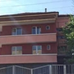 Къща в Левски - 600 кв.м за 412 €/кв.м - Снимка #1