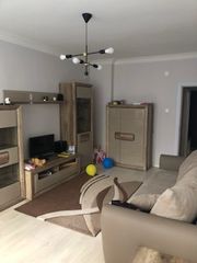 Дава се под наем Тристаен апартамент в София, Лозенец - 100 кв.м за 900 € - Снимка #1