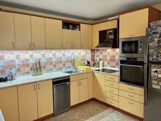 Тристаен апартамент в Варна, Автогара - 93 кв.м за 2259 €/кв.м - Снимка #1