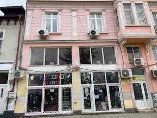 Дава се под наем Офис в Кюстендил, Център - 70 кв.м за 153 € - Снимка #1