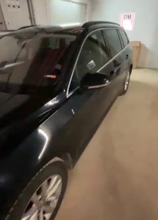 Дава се под наем Гараж / Паркомясто в София, Кръстова вада - 18 кв.м за 86.7 € - Снимка #1