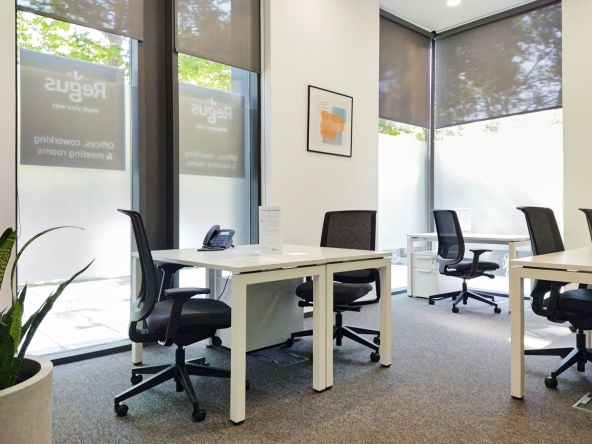 Дава се под наем Офис в Пловдив, Каменица 1 - 30 кв.м за 674.22 € - Снимка #1