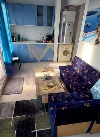 Дава се под наем Едностаен апартамент в Варна, Погреби - 40 кв.м за 306 € - Снимка #1