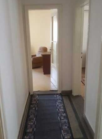 Дава се под наем Двустаен апартамент в Бургас, Промишлена зона - Юг - 68 кв.м за 110 € - Снимка #1