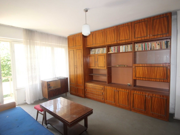 Тристаен апартамент в Габрово, Младост - 75 кв.м за 612 €/кв.м - Снимка #1