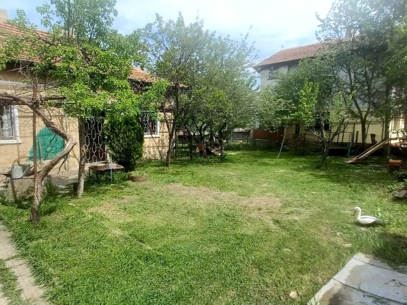 Къща в Ихтиман - 100 кв.м за 750 €/кв.м - Снимка #1