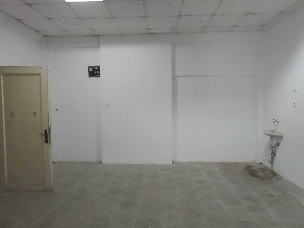 Дава се под наем Склад в Пловдив, Гагарин - 84 кв.м за 280.5 € - Снимка #1