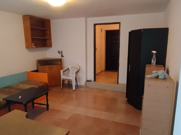 Дава се под наем Двустаен апартамент в Велико Търново, Център - 65 кв.м за 259.08 € - Снимка #1