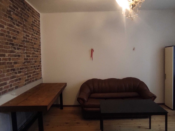 Дава се под наем Едностаен апартамент в София, Център - 40 кв.м за 368.73 € - Снимка #1